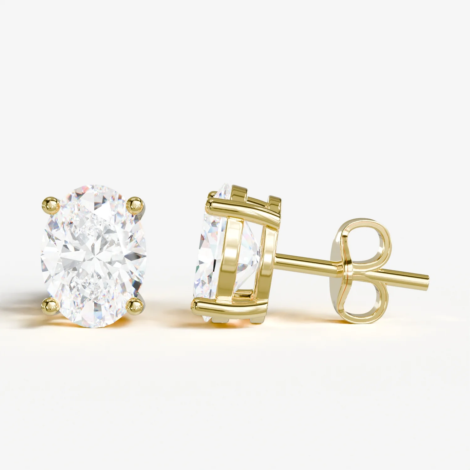 2.1 Cts 18k Yellow Gold Oval Shape Studs Earring - Video