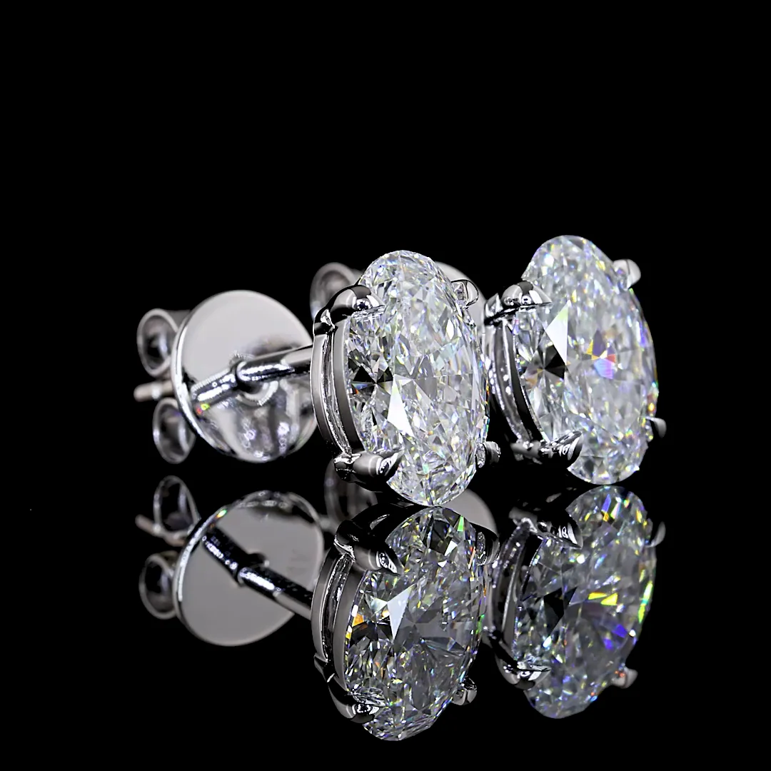 2 Cts 18k White Gold Oval Shape Studs Earring - Image 3