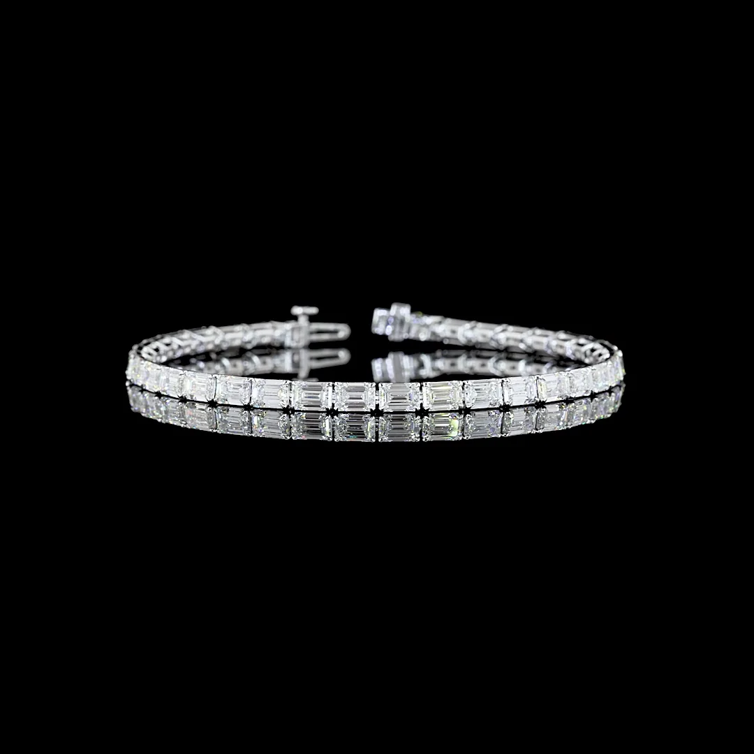 11.36 Cts 14k White Gold Emerald Shape Tennis Bracelet - Video