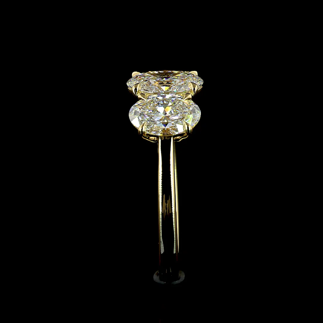 2.99 Cts 14k Yellow Gold Oval Shape 3 Stones Ring - Image 4