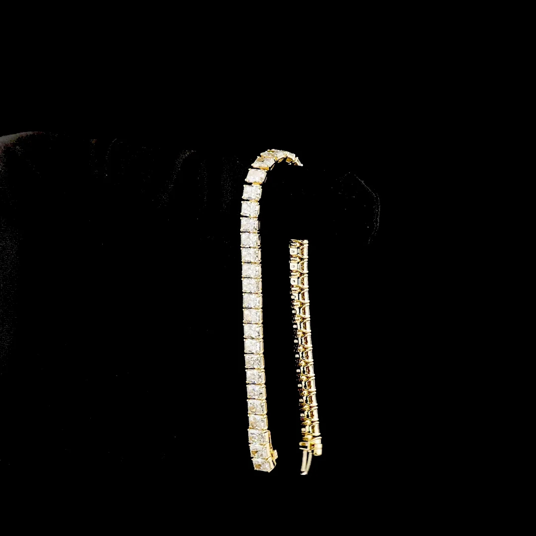 15.13 Cts 14k Yellow Gold Radiant Shape Tennis Bracelet - Image 3