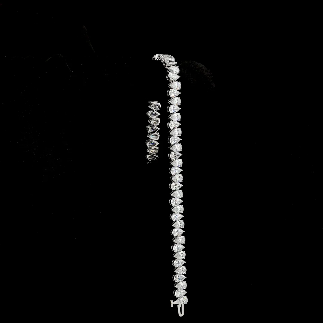 13.09 Cts 14k White Gold Pear Shape Tennis Bracelet - Image 3