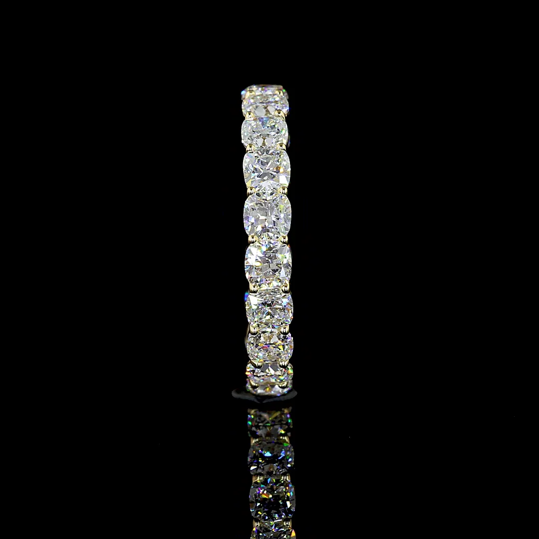 3.3 Cts 14k Yellow Gold Square Cushion Brilliant Shape Eternity Band Eternity Band - Image 4
