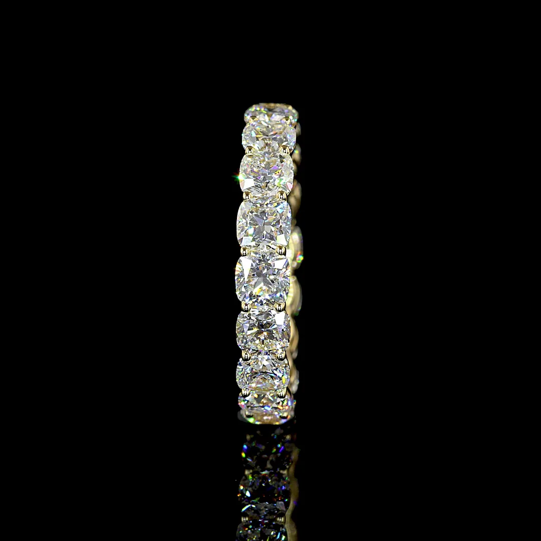 4.5 Cts 14k Yellow Gold Square Cushion Brilliant Shape Eternity Band Eternity Band - Image 4
