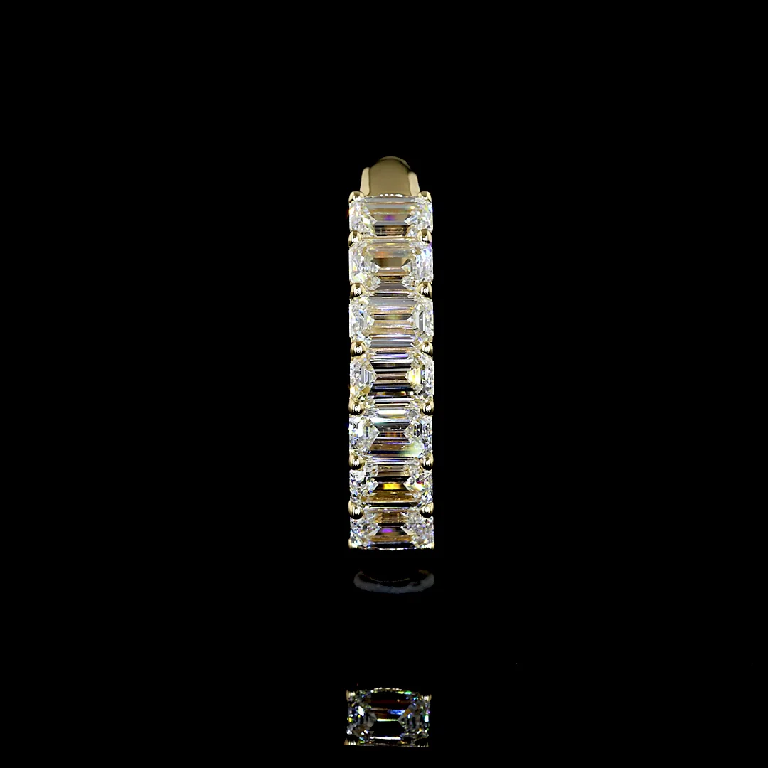 1.01 Cts 14k Yellow Gold Emerald Shape 7 Stones Eternity Band - Image 4