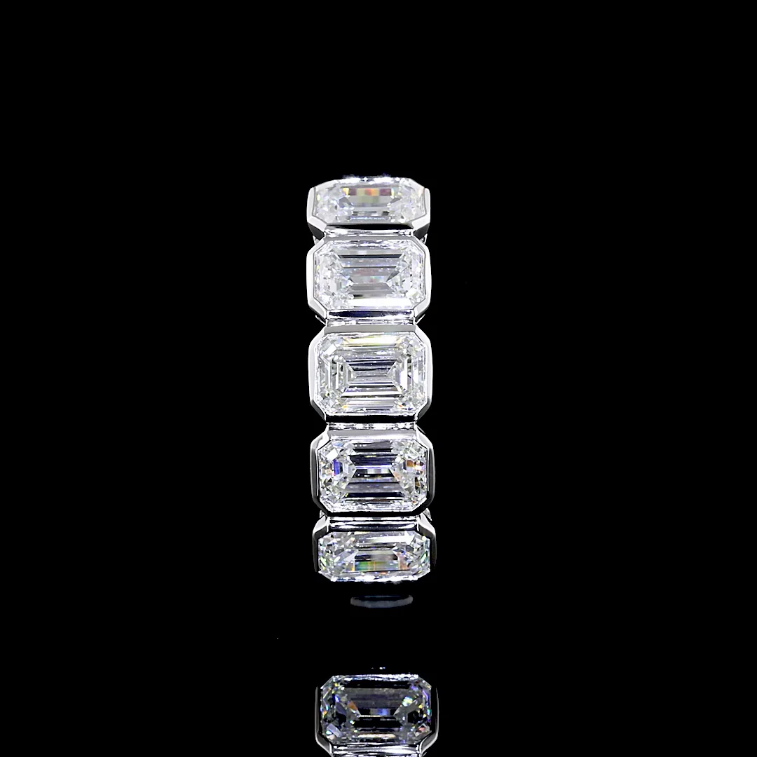 2.07 Cts 14k White Gold Emerald Shape 5 Stones Eternity Band - Image 4