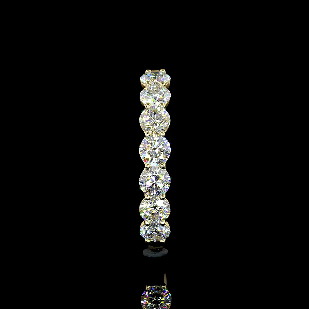 0.94 Cts 14k Yellow Gold Round Shape 7 Stones Eternity Band - Image 4