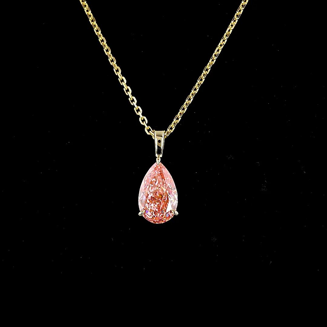 1.12 Cts 14k Yellow Gold Pear Shape Solitaire Pendant - Image 3
