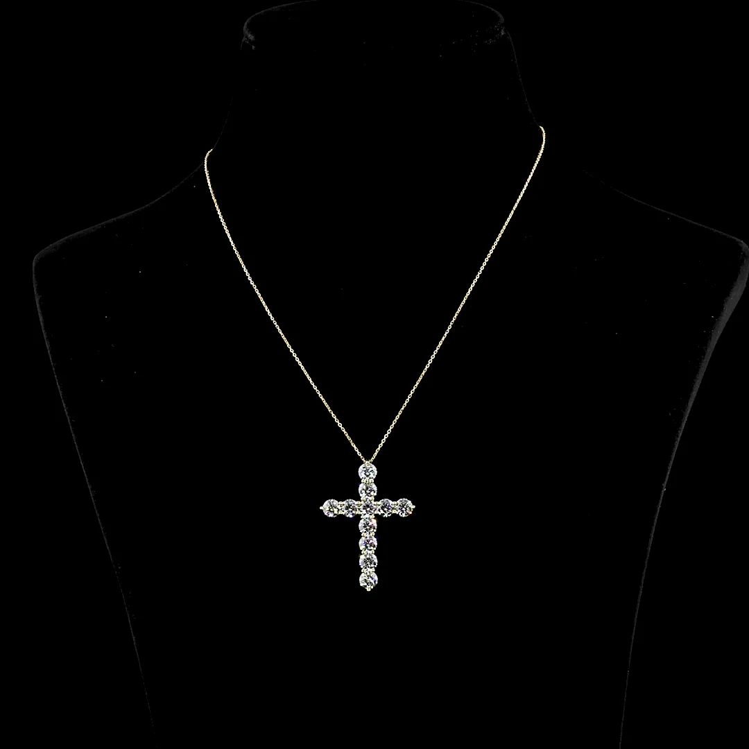 5.35 Cts 14k Yellow Gold Round Shape Symbol Pendant - Video