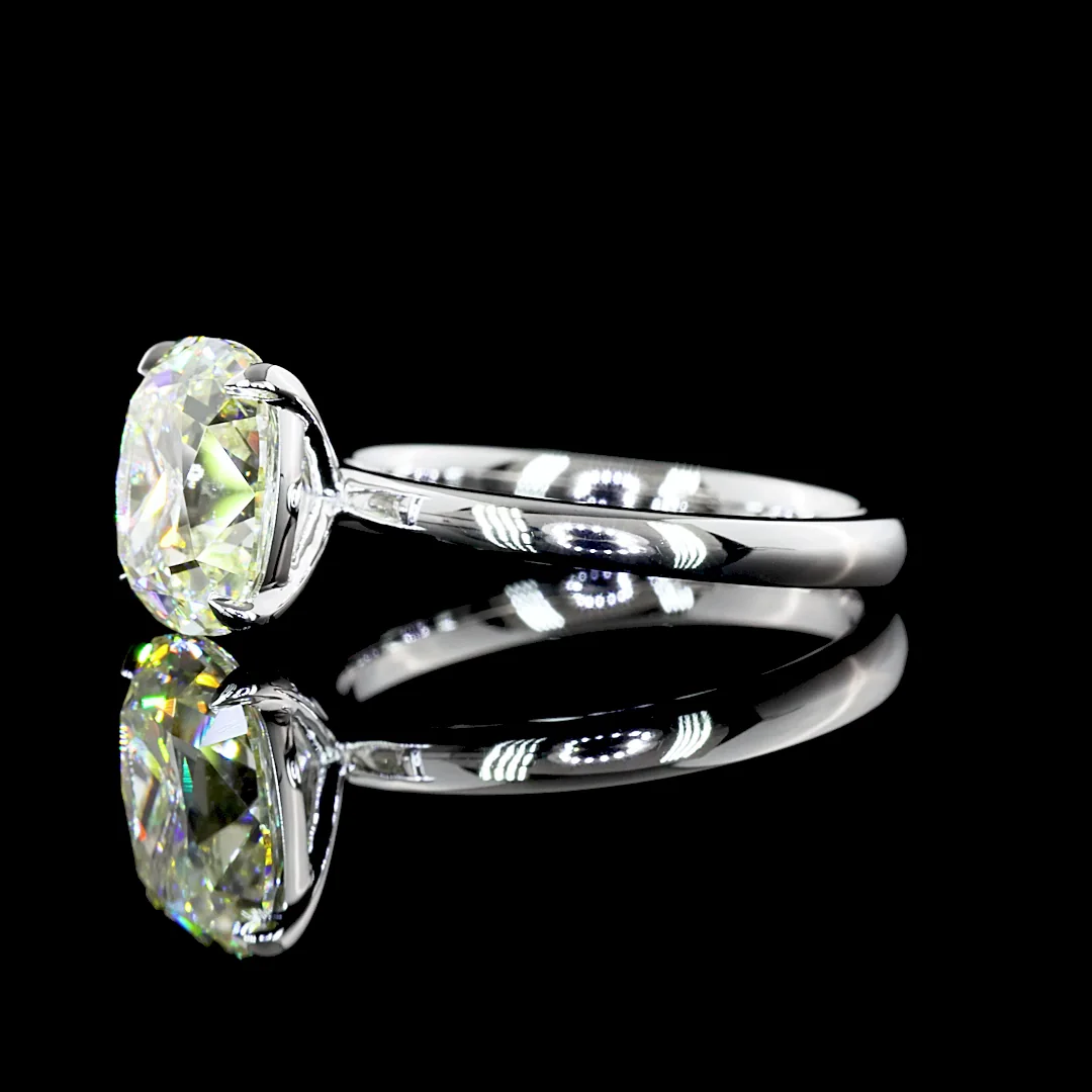 2.53 Cts 14k White Gold Antique Cushion Shape Solitaire Ring - Image 2
