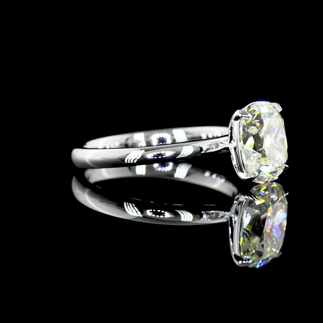 2.02 Cts 14k White Gold Antique Cushion Shape Solitaire Ring - Image 2