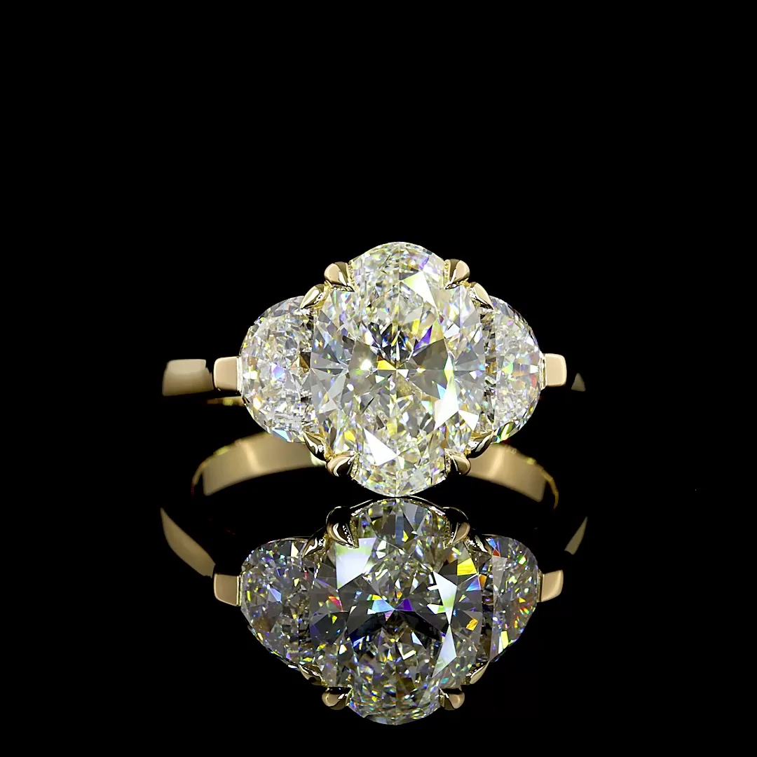 3.52 Cts 14k Yellow Gold Oval Shape 3 Stones Ring - Video