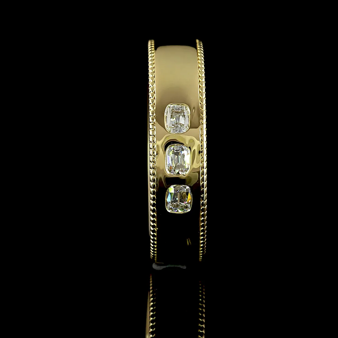 0.32 Cts 14k Yellow Gold Antique Cushion Shape 3 Stones Eternity Band - Image 2