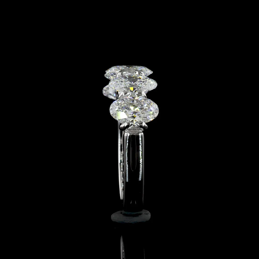 3.1 Cts Platinum Oval Shape 5 Stones Eternity Band - Image 4
