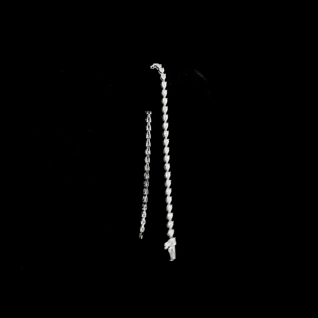 2.62 Cts 14k White Gold Pear Shape Tennis Bracelet - Image 3