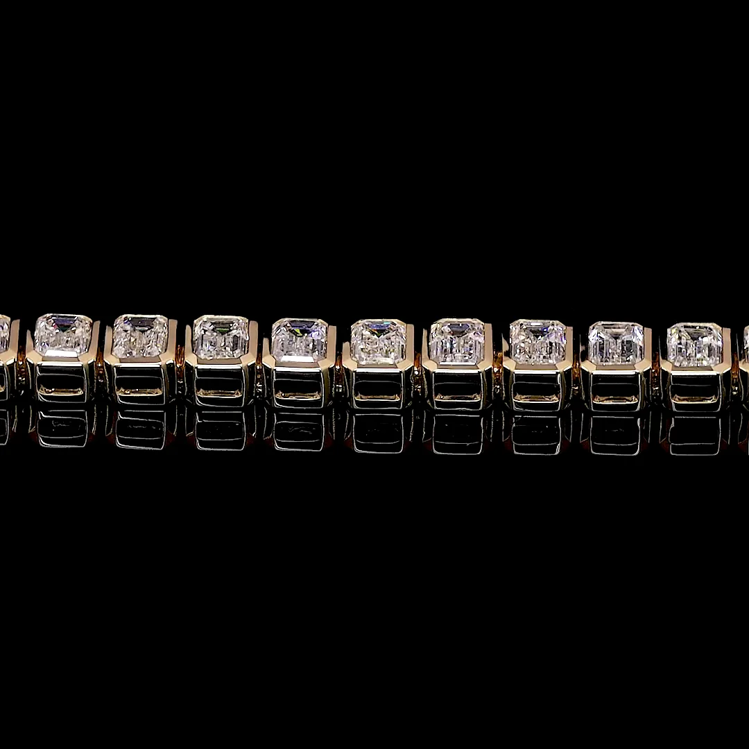 6.72 Cts 14k Yellow Gold Emerald Shape Tennis Bracelet - Image 4