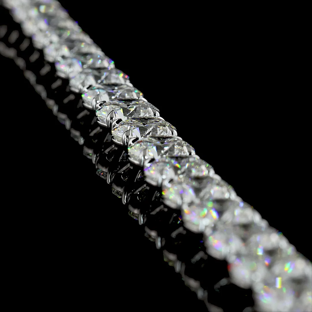 68.71 Cts 14k White Gold Round Shape Tennis Necklace - Image 2
