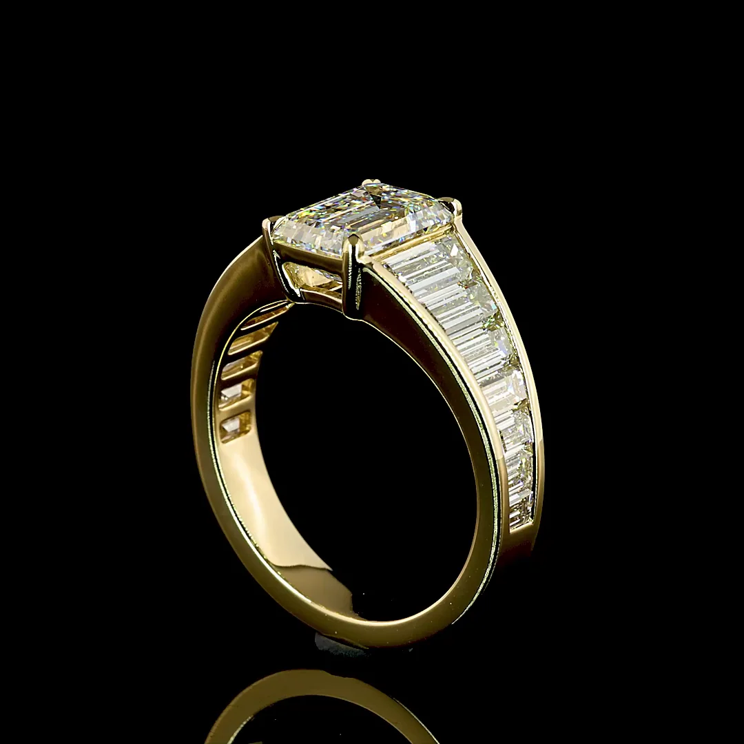 4.45 Cts 14k Yellow Gold Emerald Shape Special Ring - Image 2
