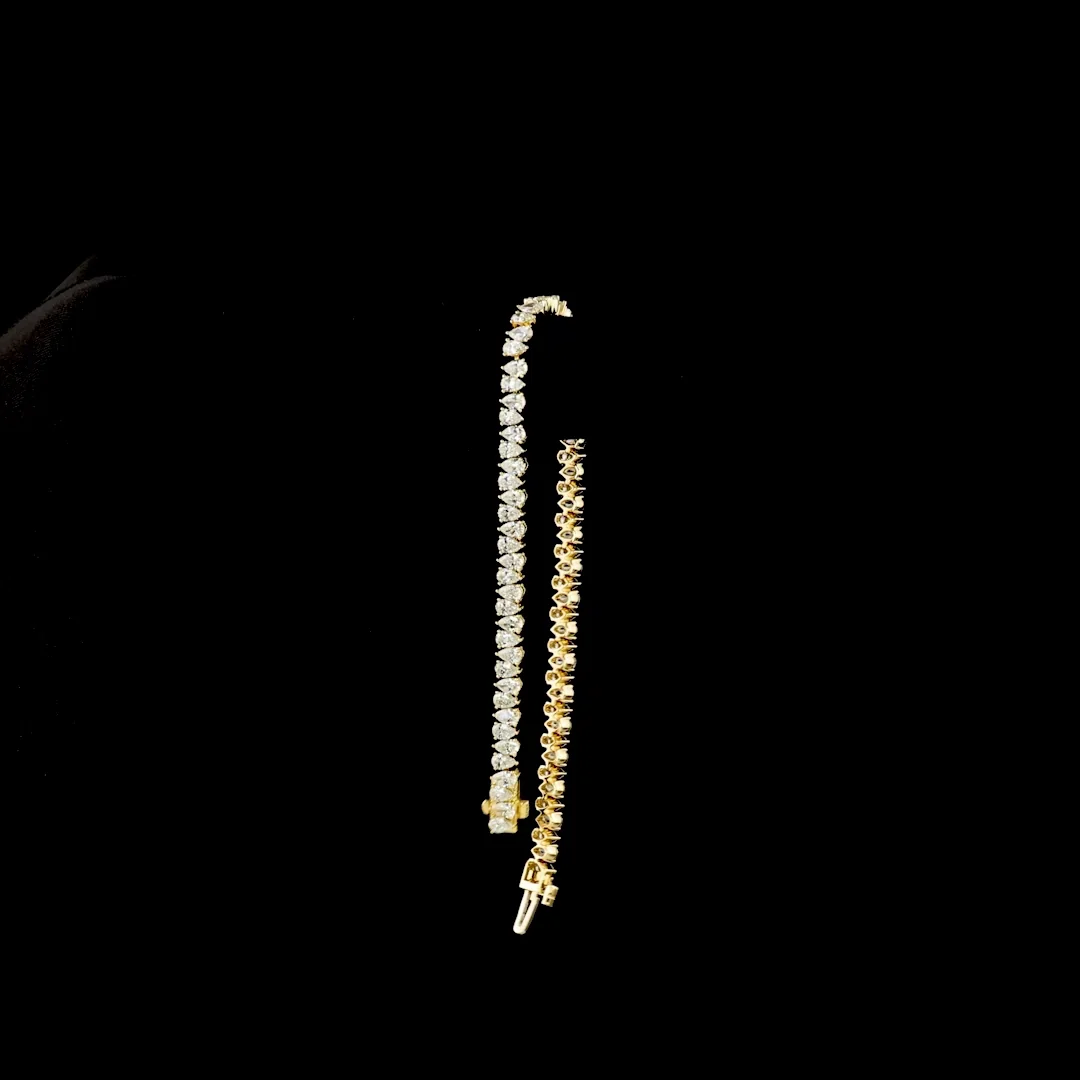 6.09 Cts 14k Yellow Gold Pear Shape Tennis Bracelet - Image 3