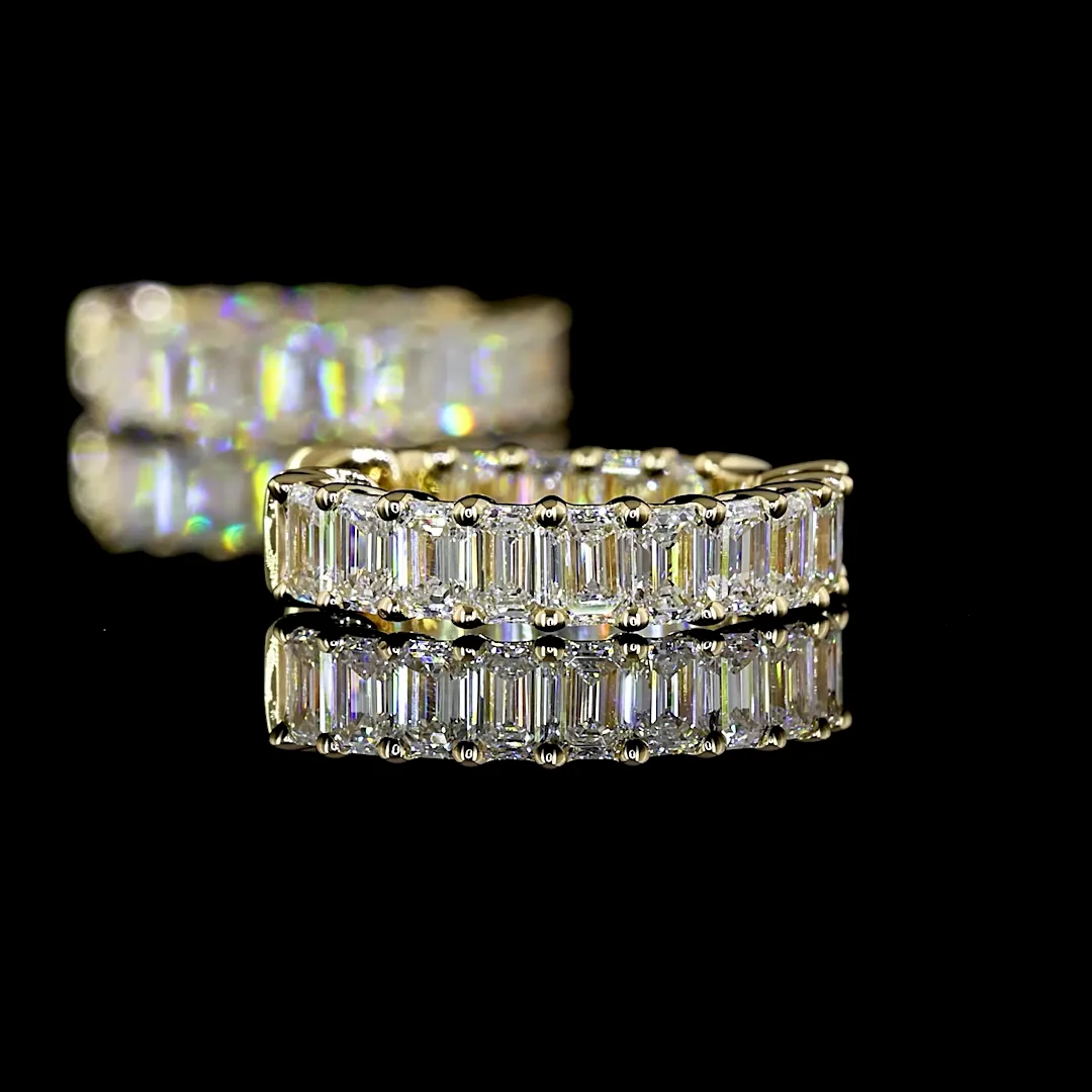 1.55 Cts 14k Yellow Gold Emerald Shape Huggies Earring - Image 4