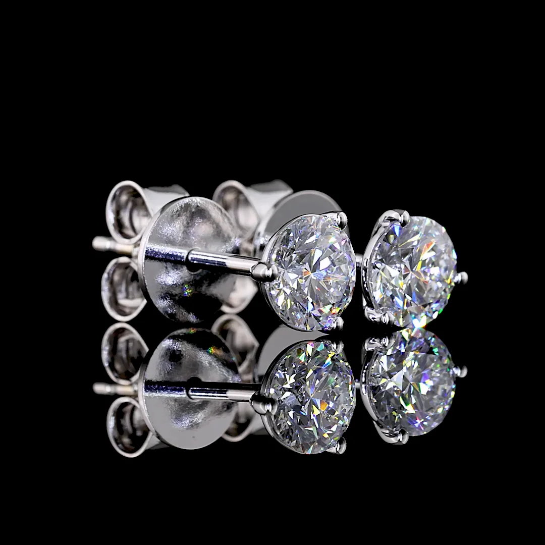 0.81 Cts 14k White Gold Round Shape Martini Earring - Video