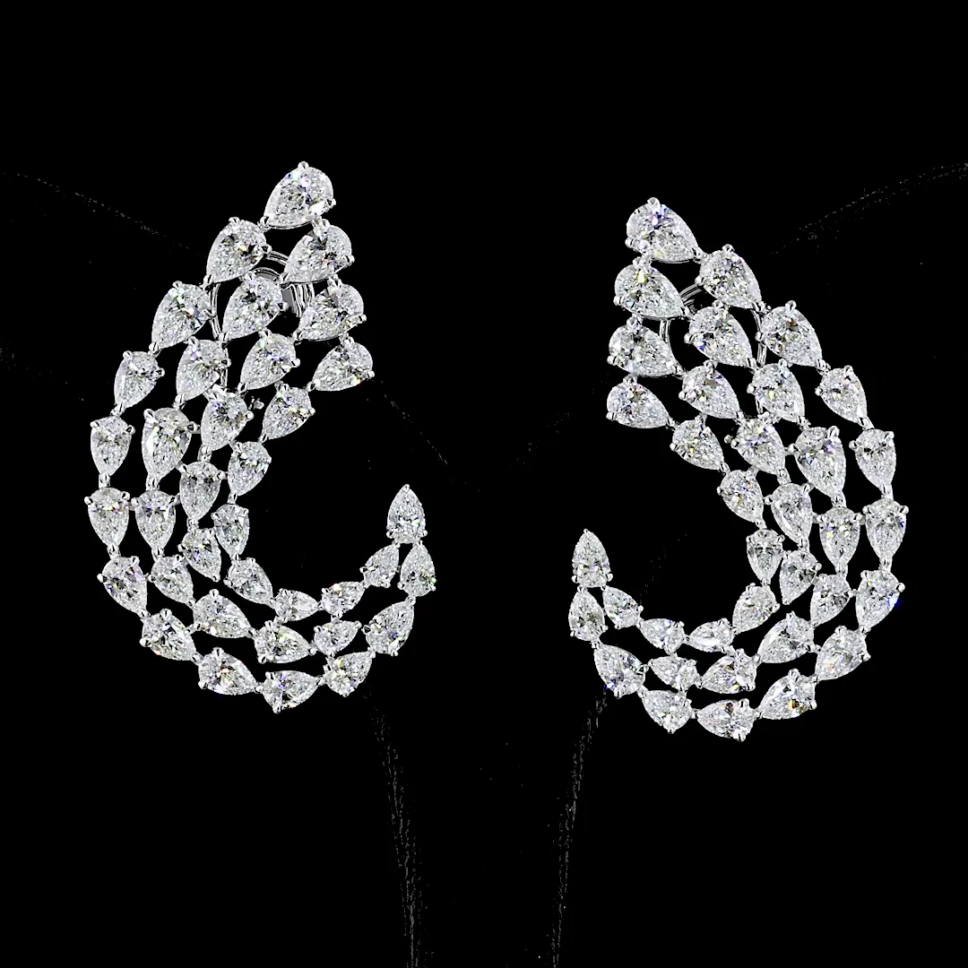 21.04 Cts 18k White Gold Pear Shape Crawler Earring - Video