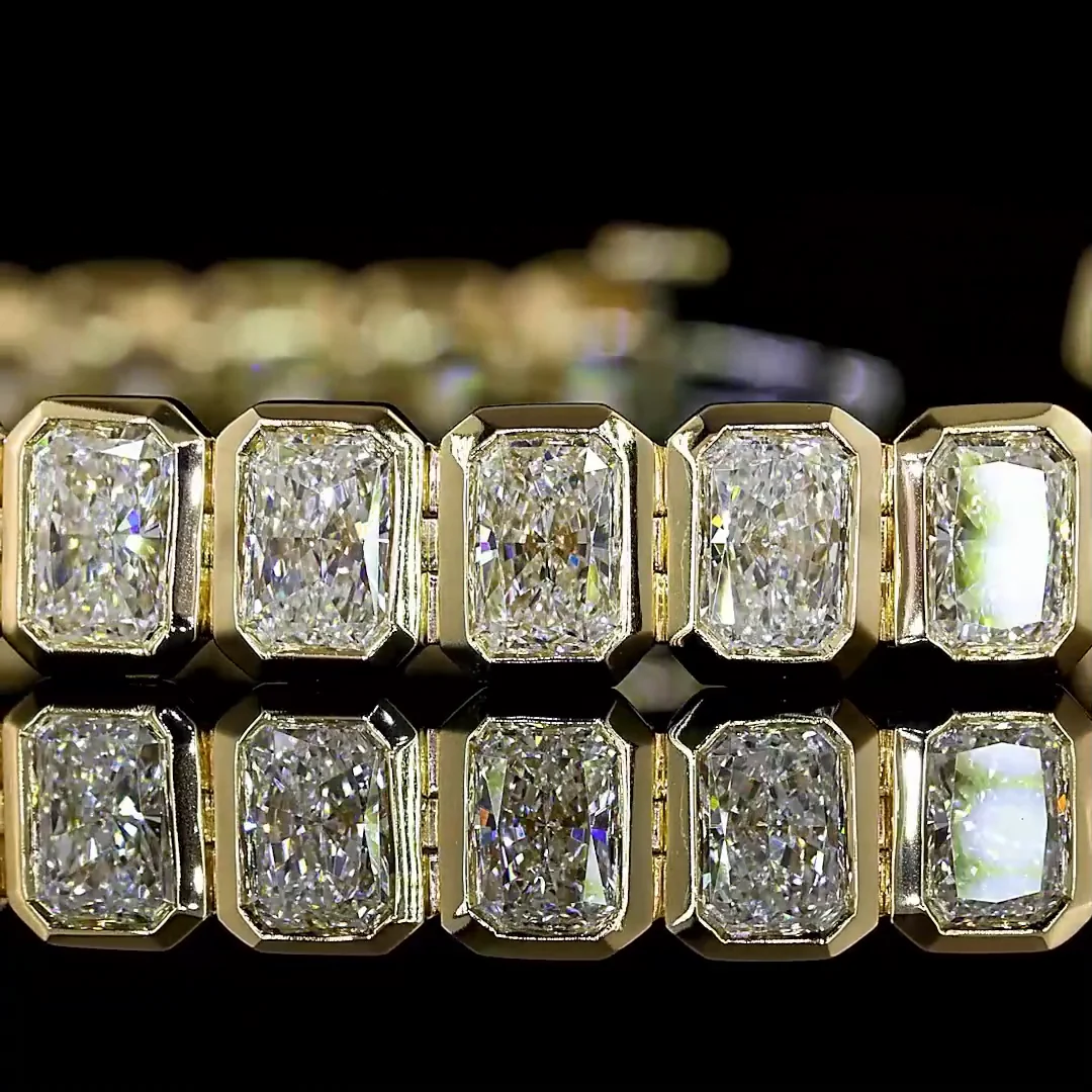 10.2 Cts 14k Yellow Gold Radiant Shape Tennis Bracelet - Image 2