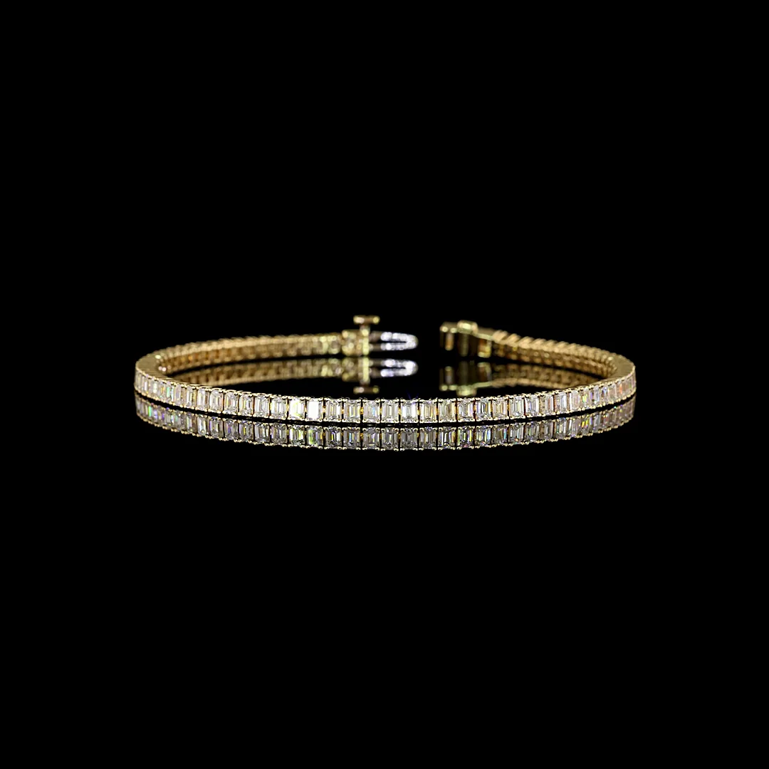 4.18 Cts 14k Yellow Gold Emerald Shape Tennis Bracelet - Video