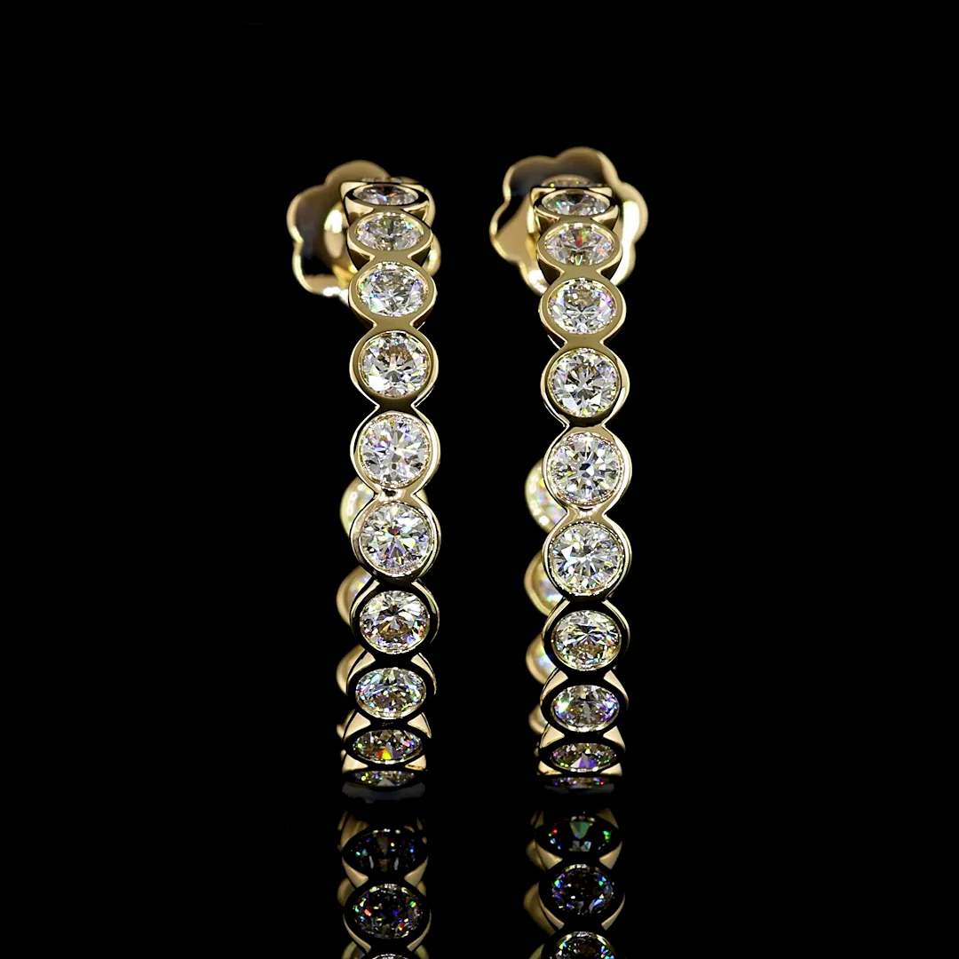 3.28 Cts 14k Yellow Gold Round Shape C Hoops Earring - Video