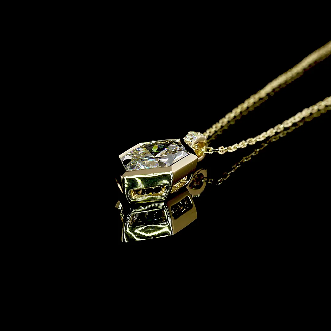 2.54 Cts 14k Yellow Gold Antique Marquise Shape Pendant Pendant - Image 4