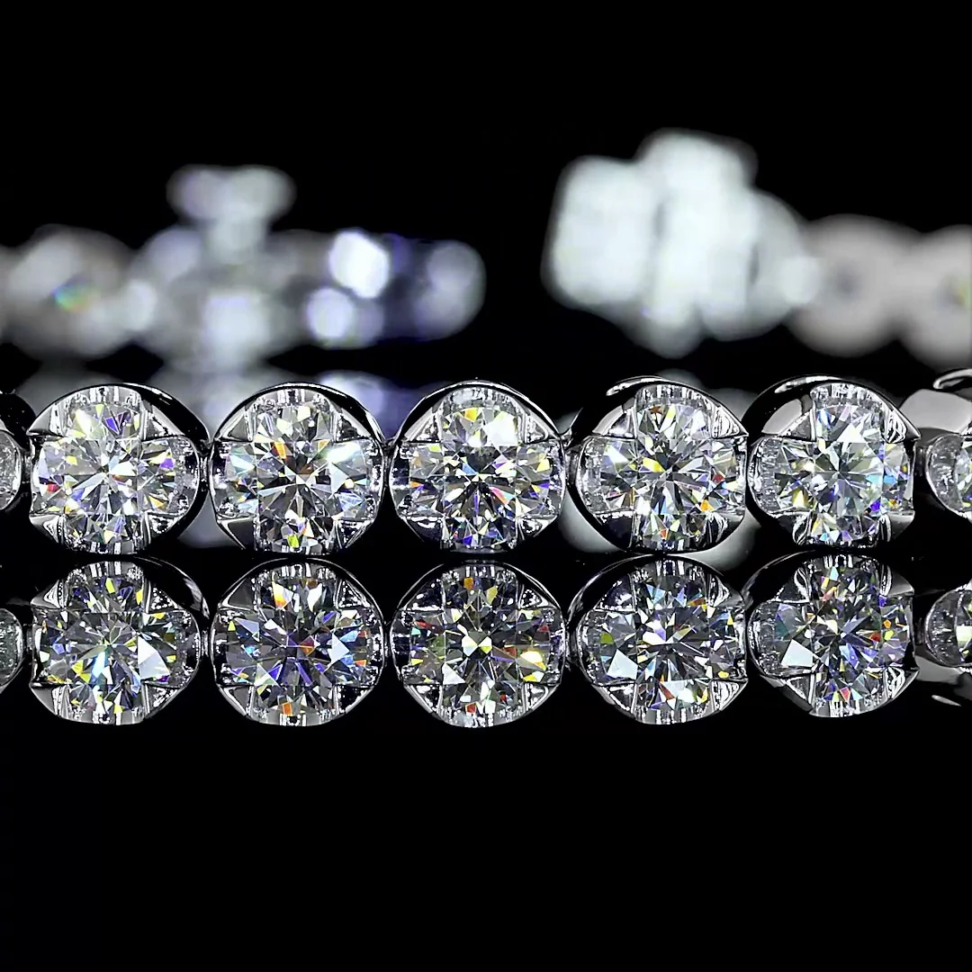 4.94 Cts 14k White Gold Round Shape Tennis Bracelet - Image 2