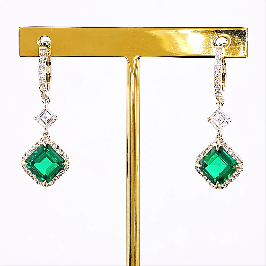 1.04 Cts 14k Yellow Gold Mix Shape Hanging Earring - Video