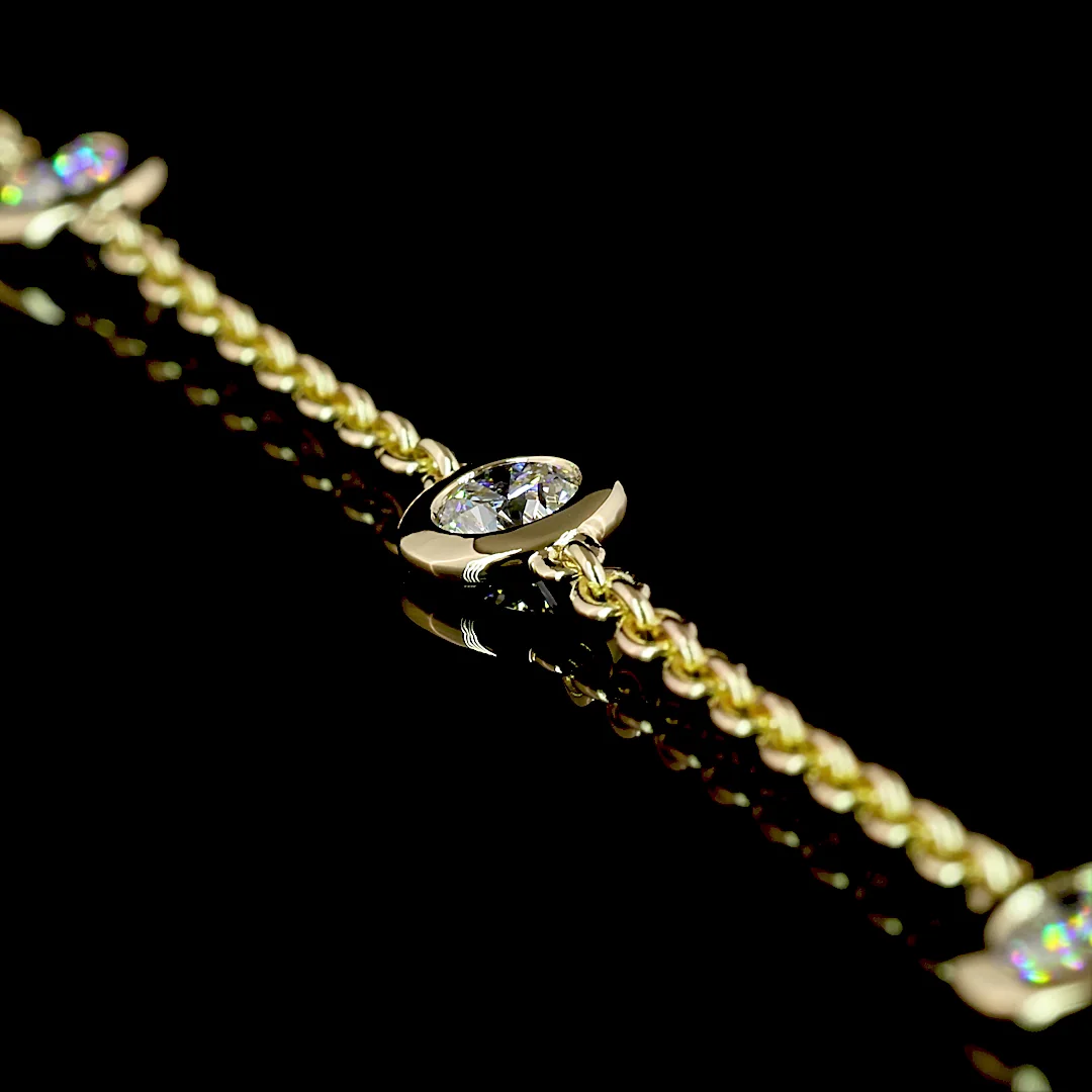 1.53 Cts 14k Yellow Gold Round Shape Station Necklace - Image 4