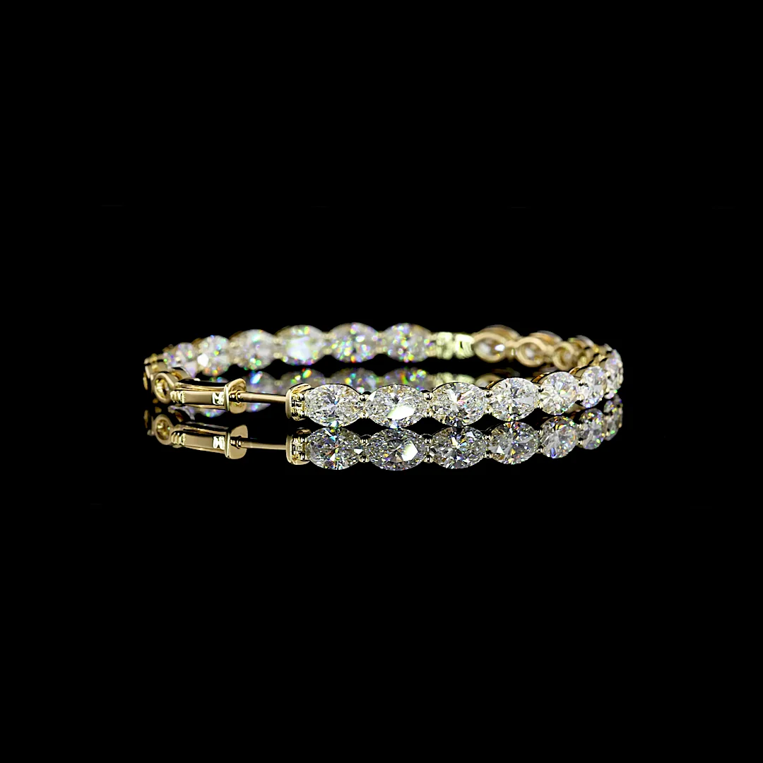 13.18 Cts 14k Yellow Gold Oval Shape Hoops Earring - Image 2