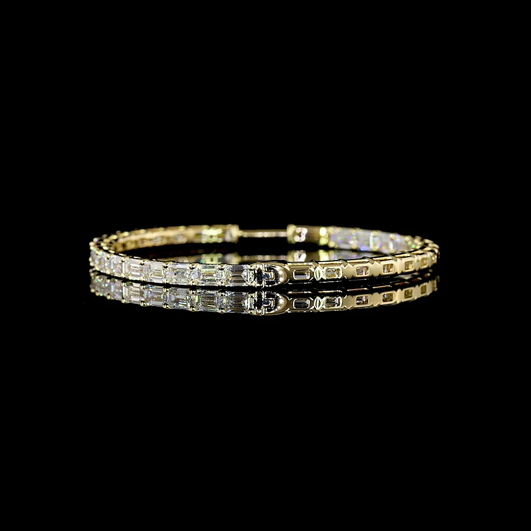 6.4 Cts 14k Yellow Gold Emerald Shape Hoops Earring - Image 2
