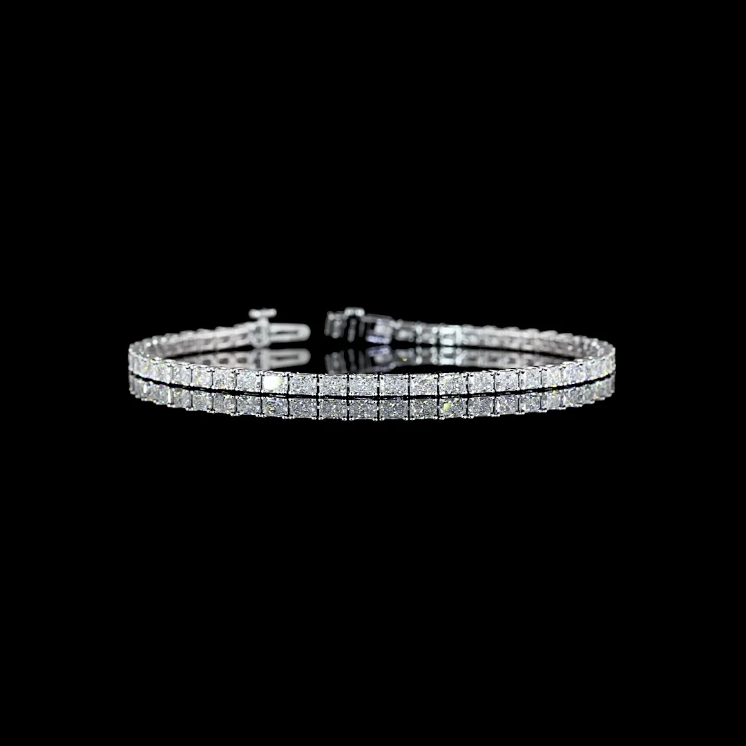 4.88 Cts 14k White Gold Radiant Shape Tennis Bracelet - Video