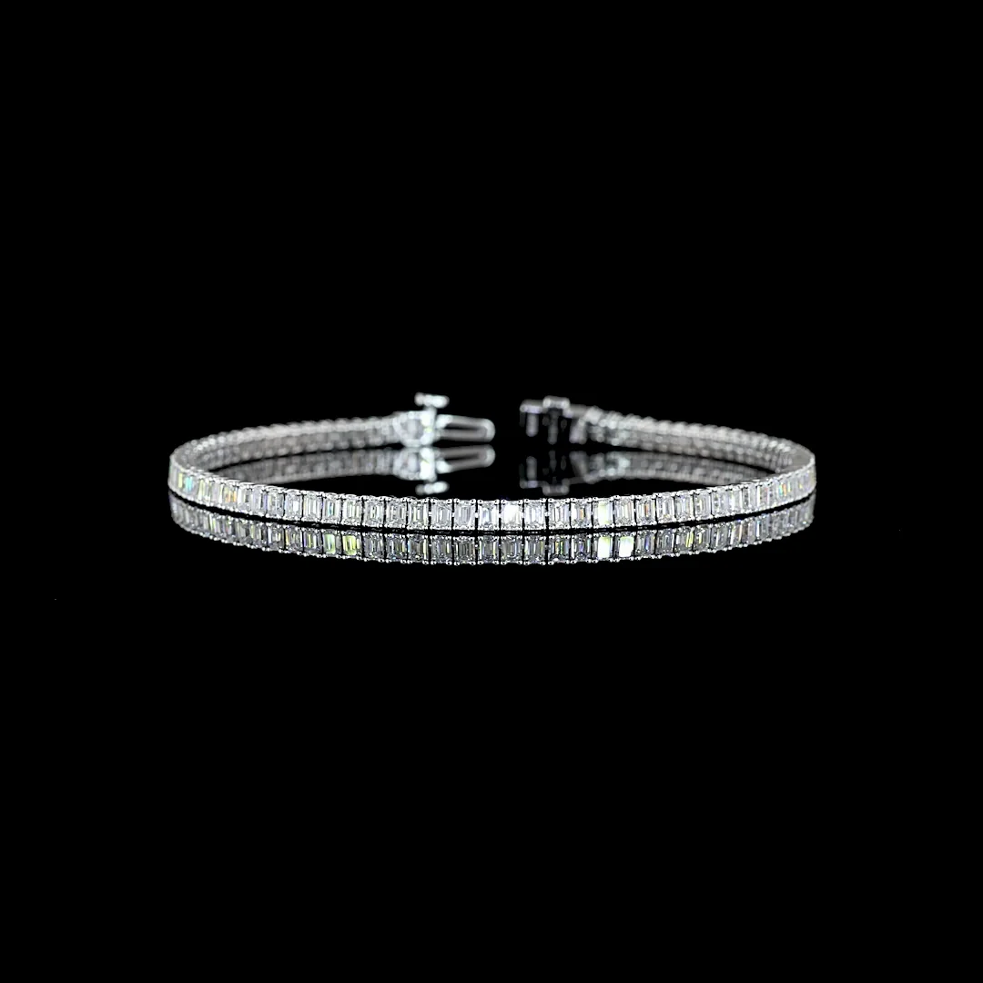 4.03 Cts 14k White Gold Emerald Shape Tennis Bracelet - Video
