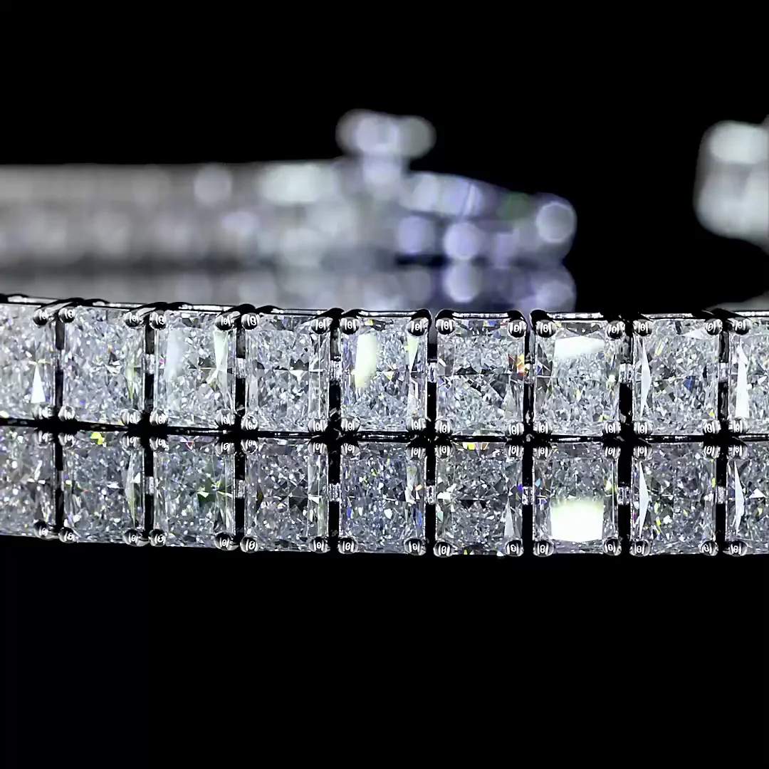 6.33 Cts 14k White Gold Radiant Shape Tennis Bracelet - Image 2