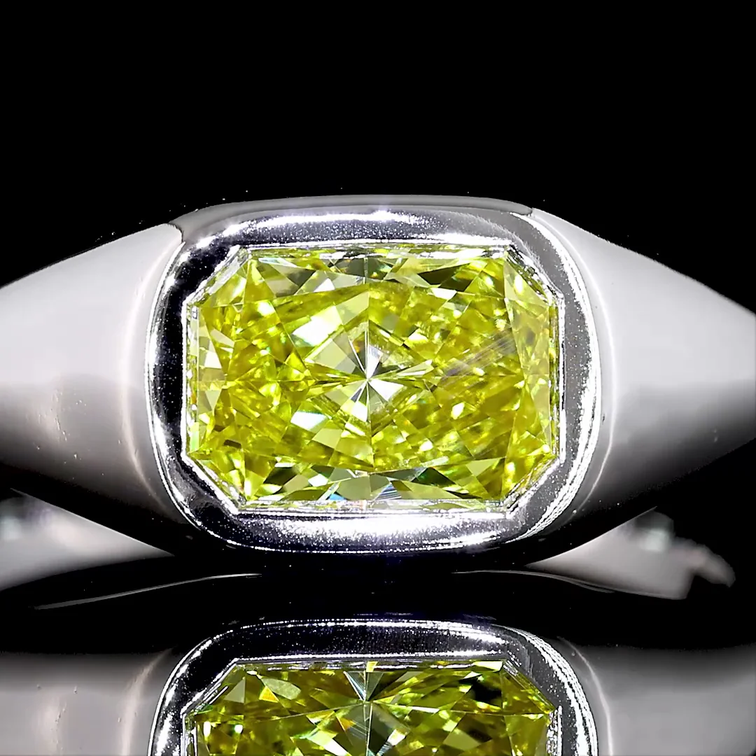0.82 Cts 14k White Gold Radiant Shape Solitaire Ring - Image 3