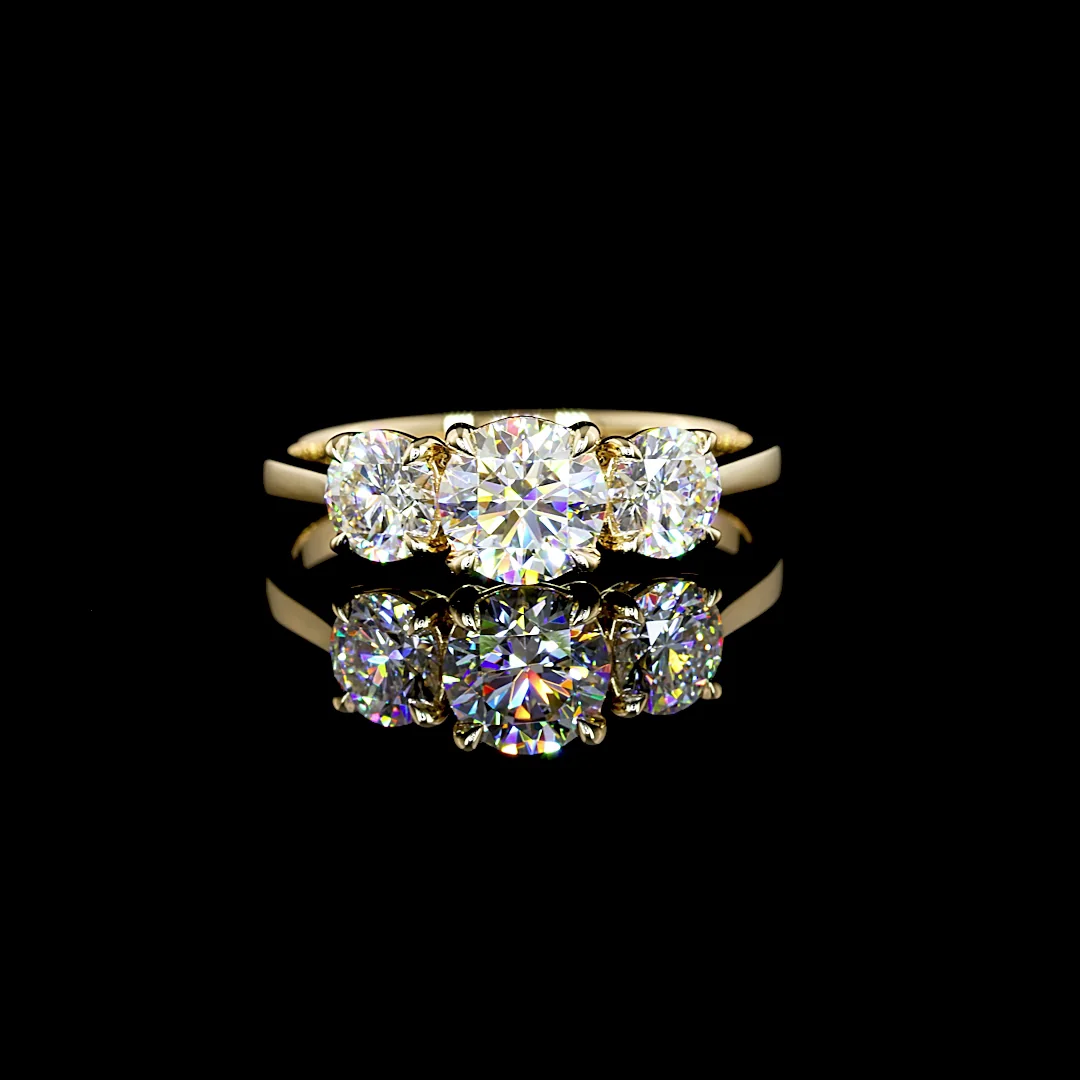 1.43 Cts 14k Yellow Gold Round Shape 3 Stones Ring - Video