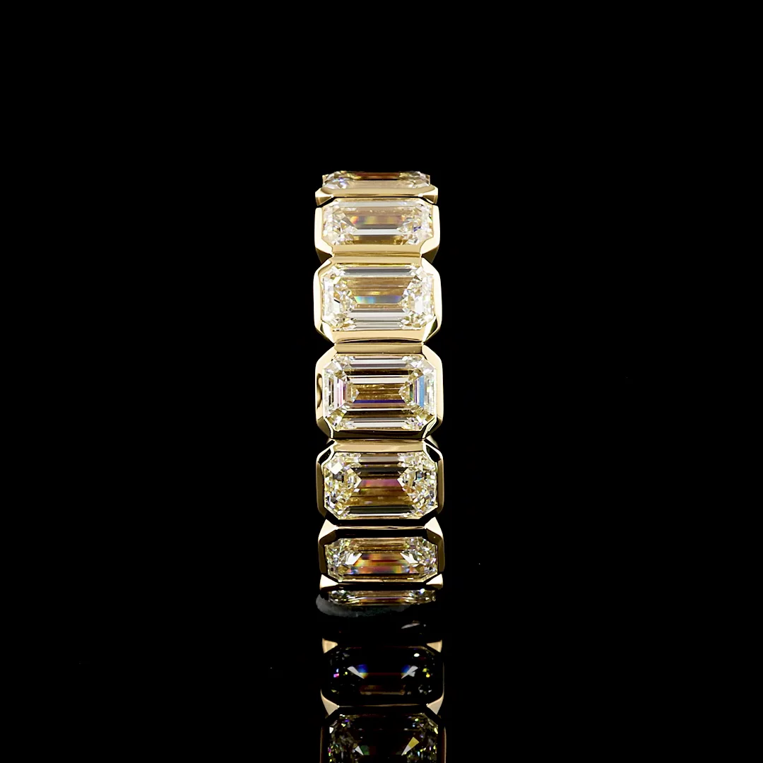8.66 Cts 18k Yellow Gold Emerald Shape Eternity Band Eternity Band - Image 3