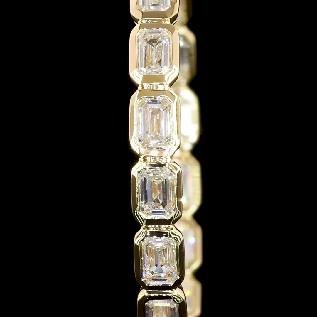 2.99 Cts 14k Yellow Gold Emerald Shape Hoops Earring - Image 3