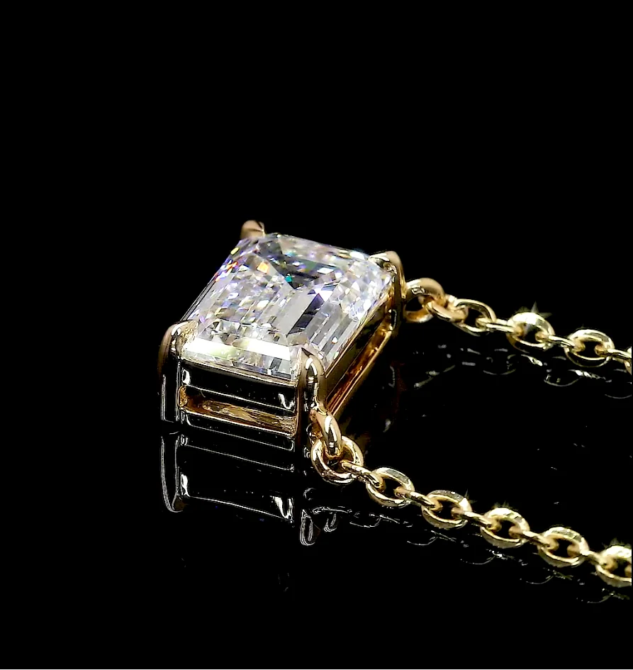 1 Cts 14k Yellow Gold Emerald Shape Solitaire Pendant - Image 3