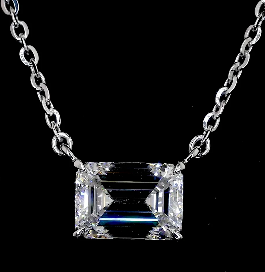 1.07 Cts 14k White Gold Emerald Shape Solitaire Pendant - Image 2