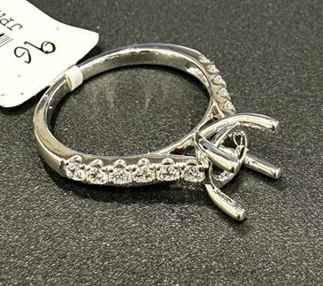 0.96 Cts 14k White Gold Emerald Shape Special Eternity Band