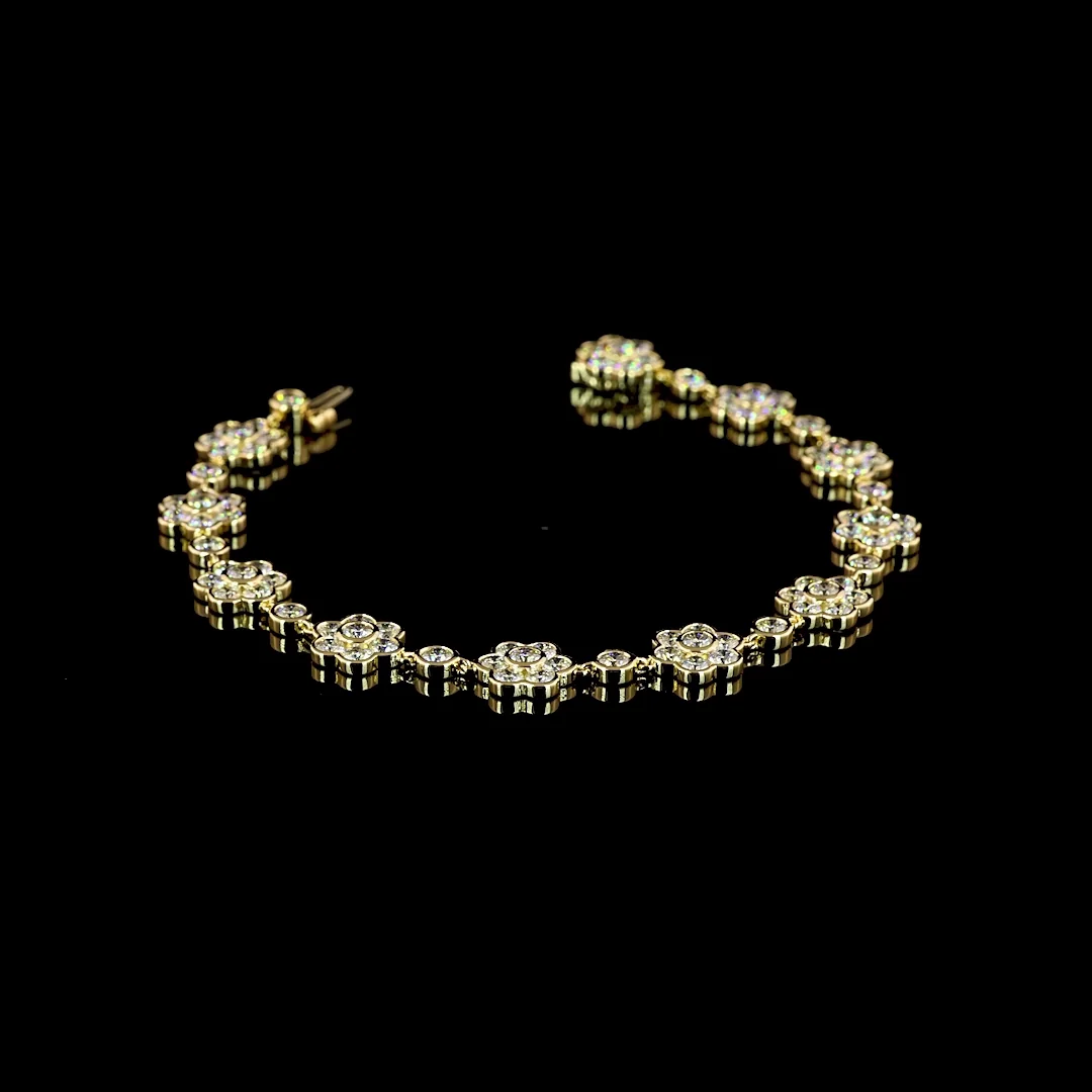 7.59 Cts 18k Yellow Gold Round Shape Station Bracelet