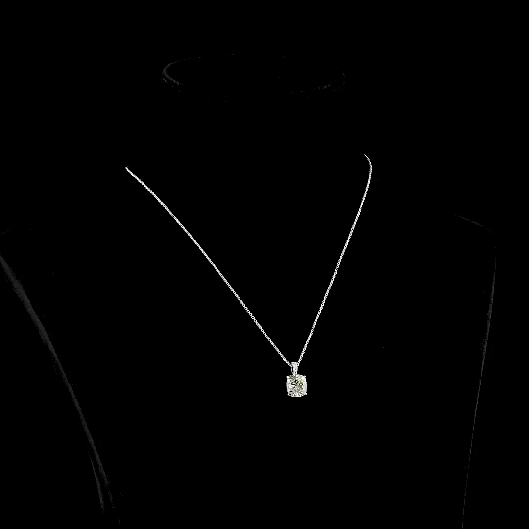 2.98 Cts 14k White Gold Cushion Brilliant Shape Pendant Pendant