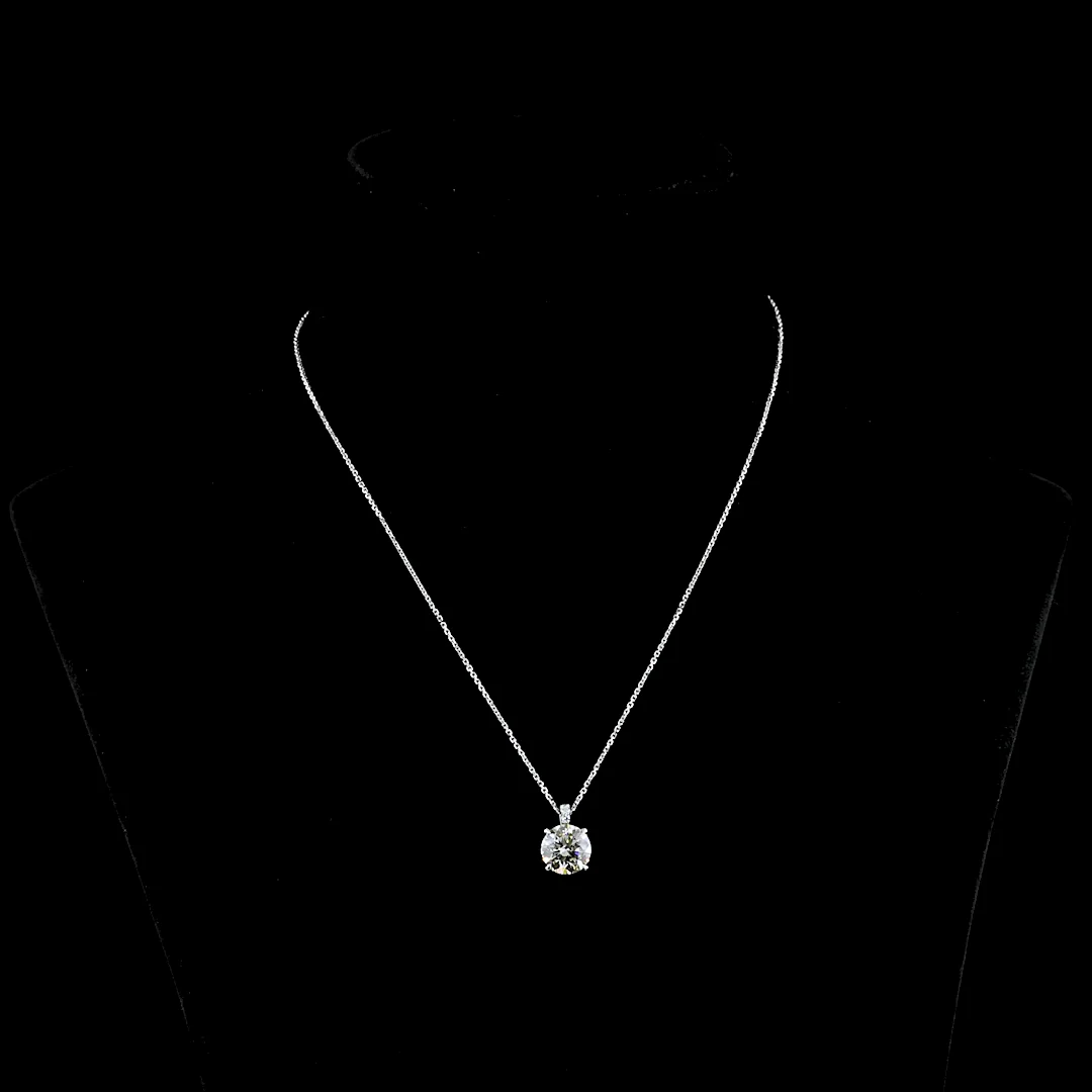 2.82 Cts 14k White Gold Round Shape Pendant Pendant