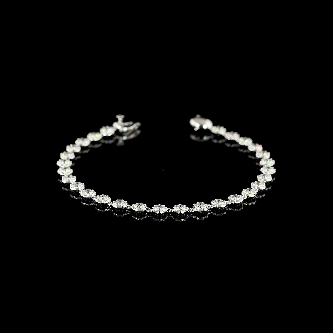 4.17 Cts 18k White Gold Round Shape Station Bracelet