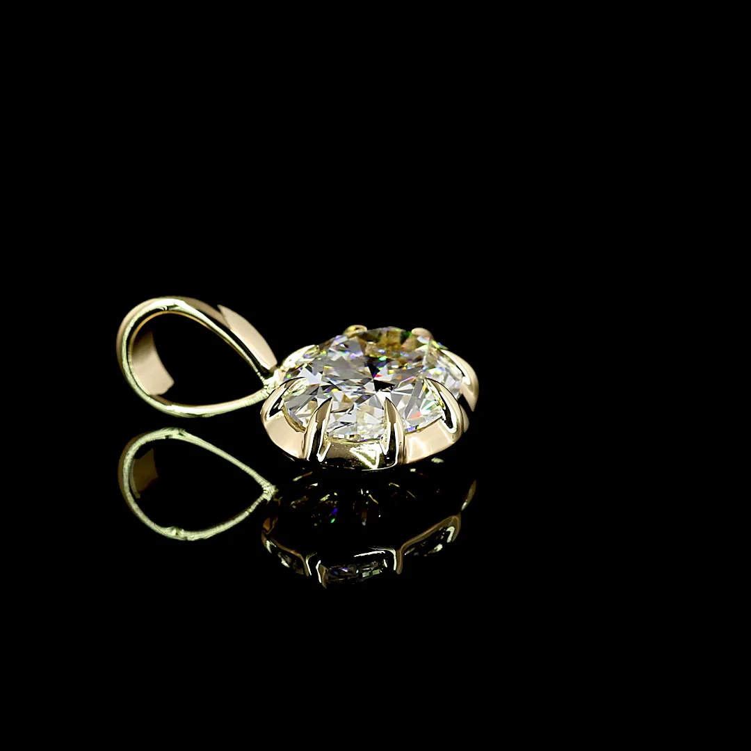 1.56 Cts 14k Yellow Gold Oval Shape Solitaire Pendant